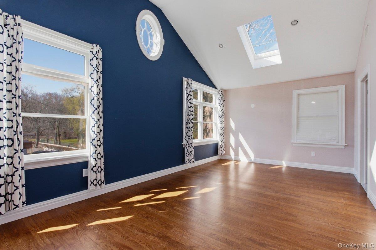 #19 photo, 246 Tibbetts Road, Yonkers , NY 10705