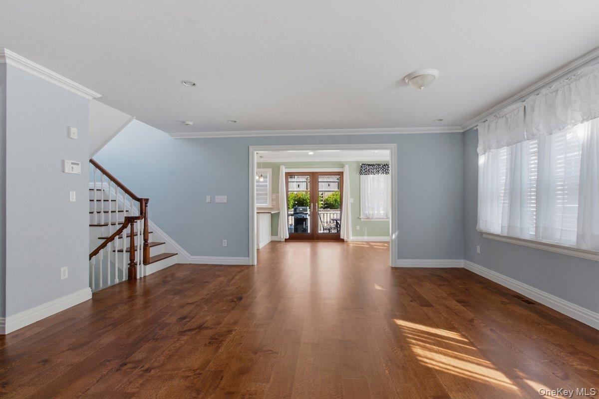 #5 photo, 246 Tibbetts Road, Yonkers , NY 10705