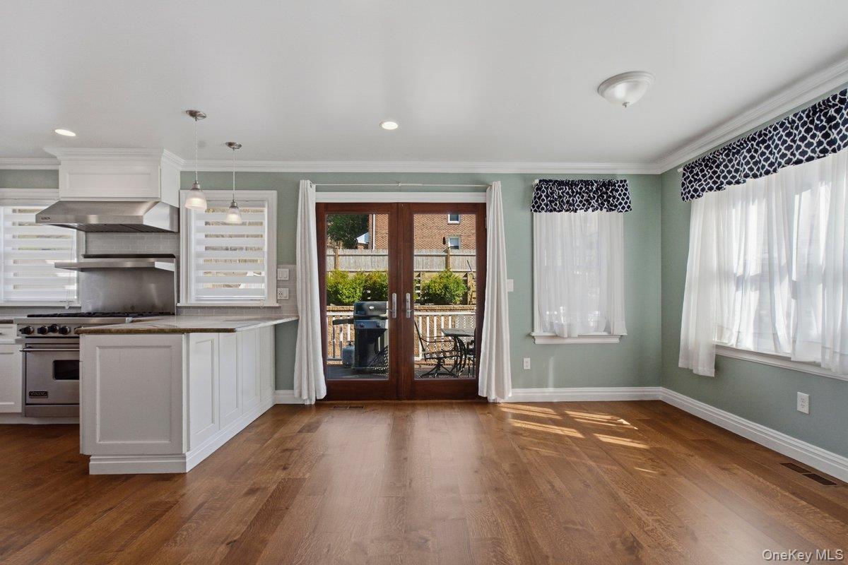 #8 photo, 246 Tibbetts Road, Yonkers , NY 10705