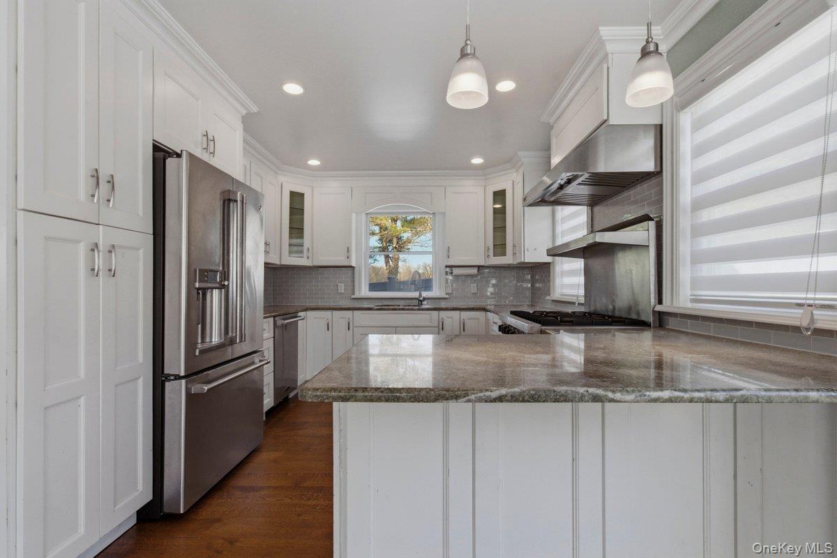 #9 photo, 246 Tibbetts Road, Yonkers , NY 10705