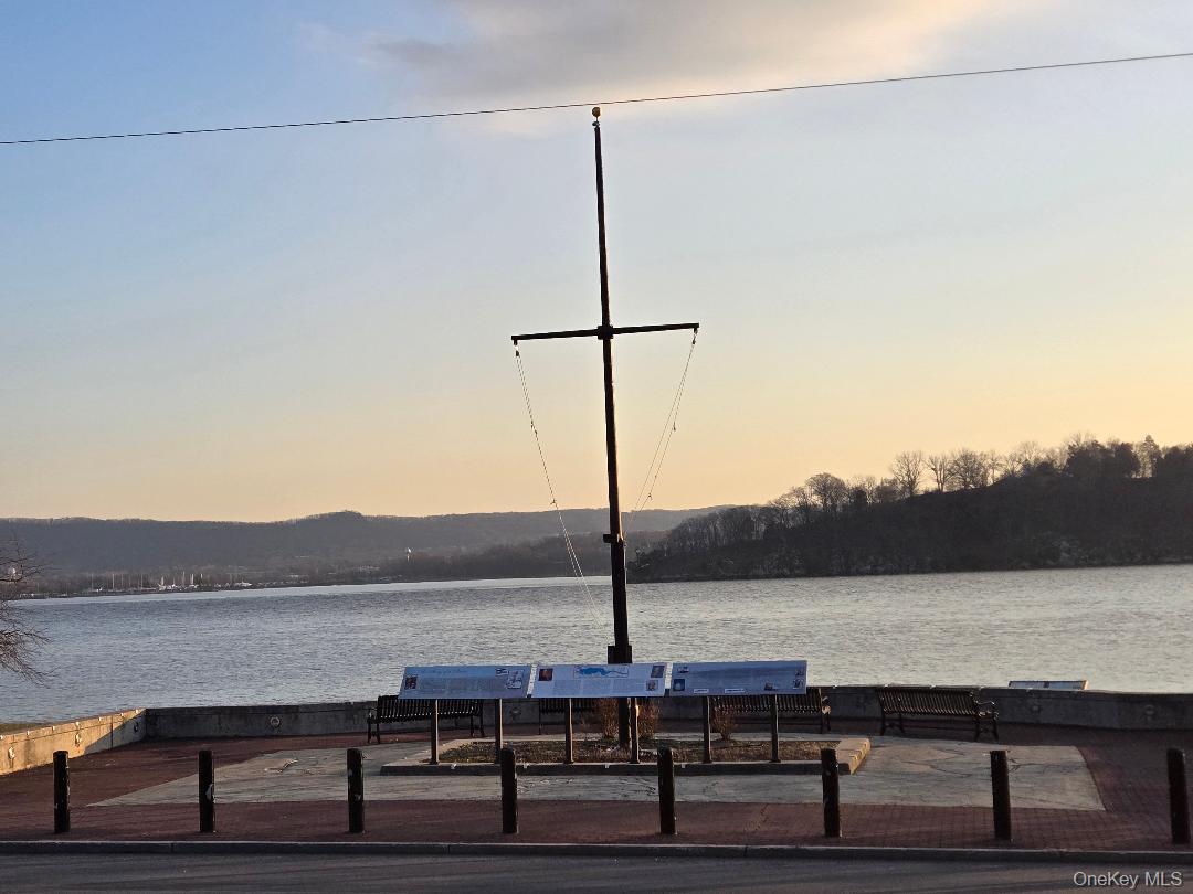 #12 photo, 139 8th Street, Verplanck , NY 10596