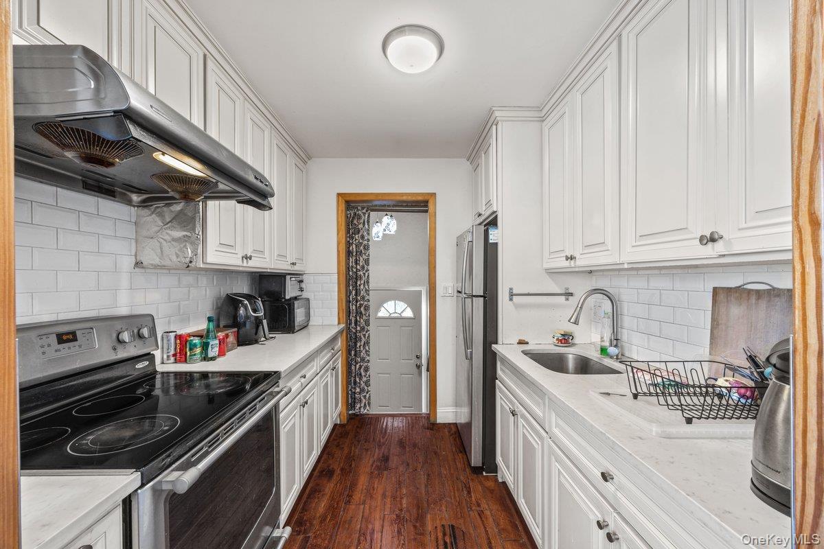 #11 photo, 100 Memphis Avenue, Floral Park , NY 11001