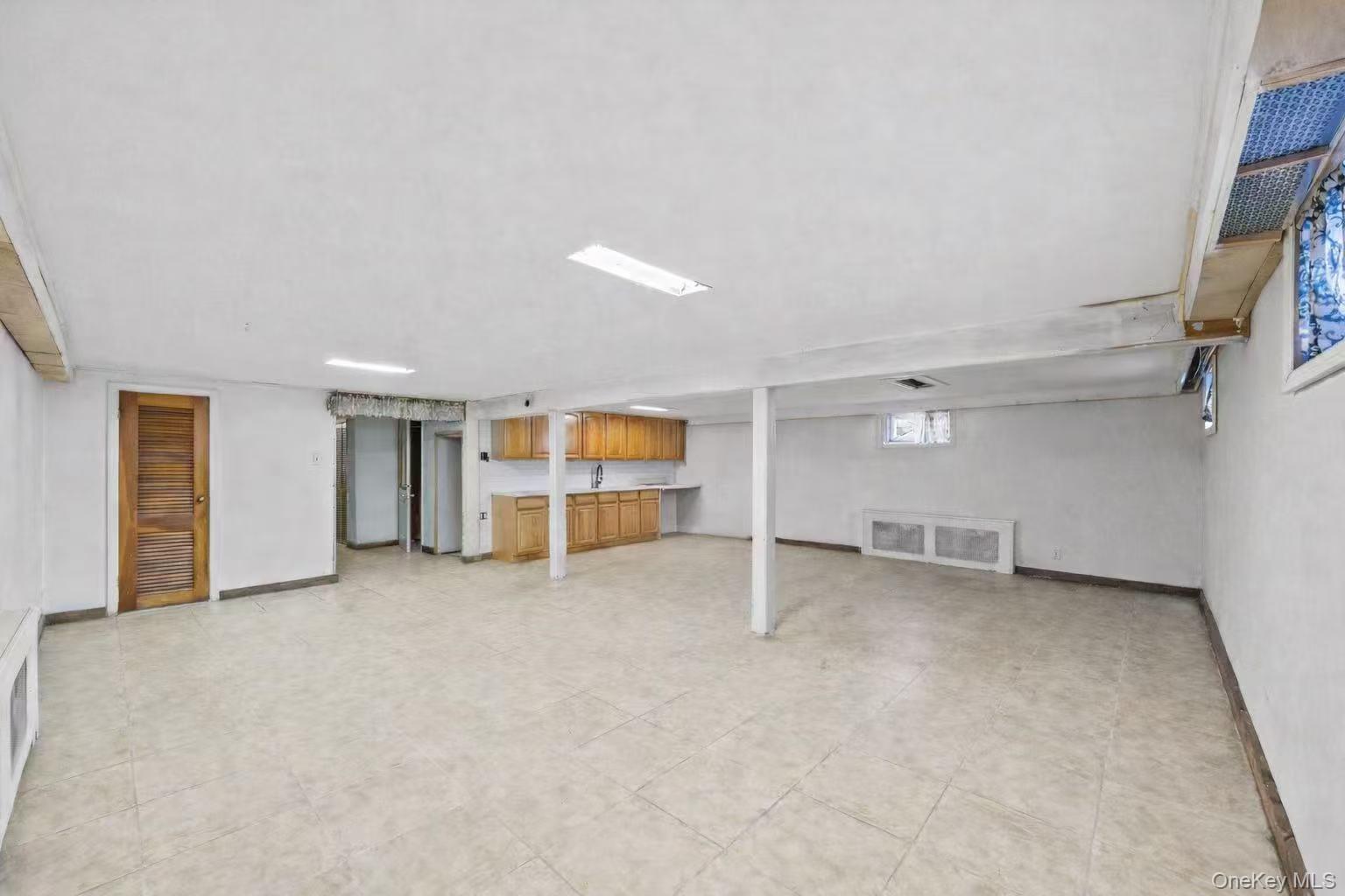 #17 photo, 100 Memphis Avenue, Floral Park , NY 11001