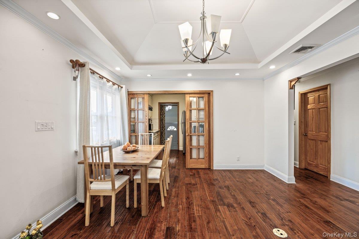 #6 photo, 100 Memphis Avenue, Floral Park , NY 11001