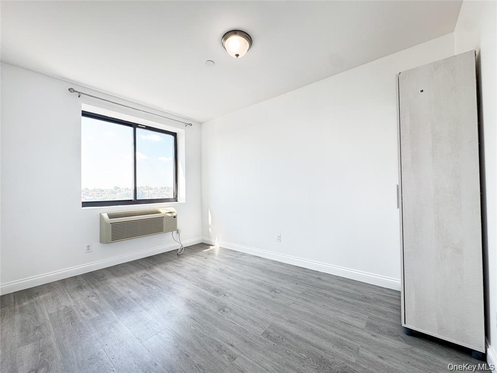 #5 photo, 7026 Queens Boulevard, Woodside , NY 11377