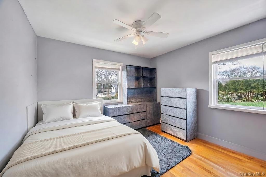 #12 photo, 175 Shelby Avenue, سوفولك Holbrook , NY 11741