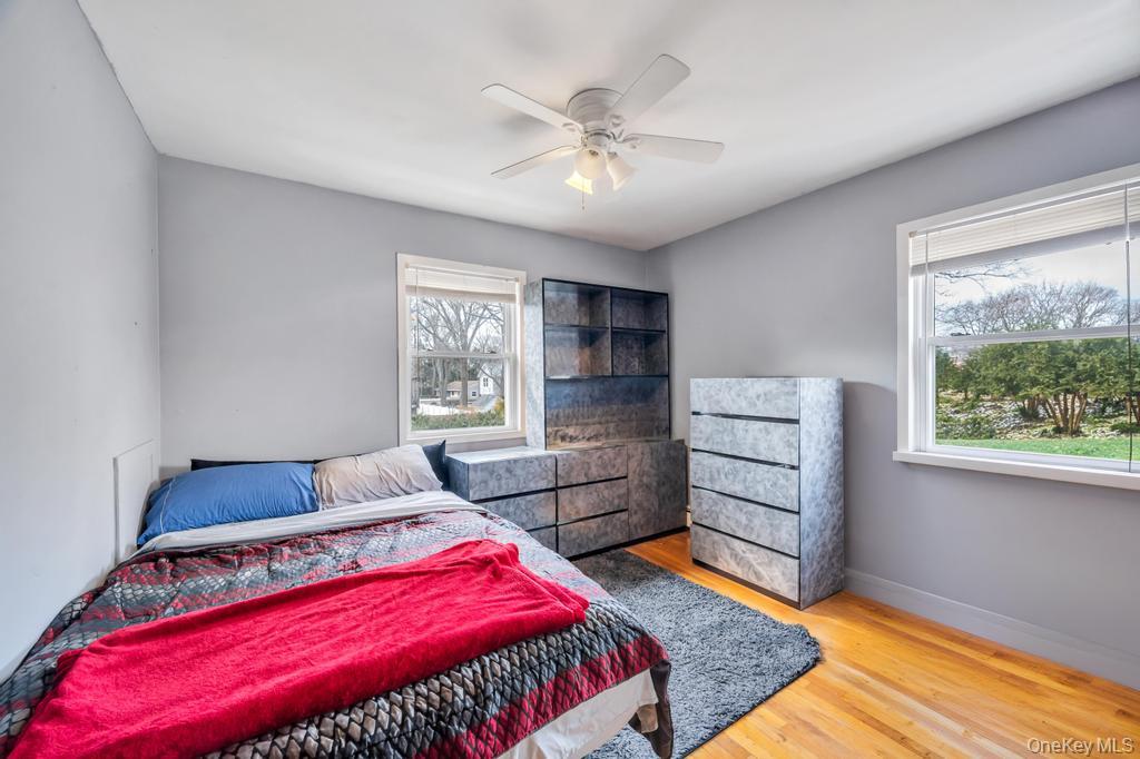 #13 photo, 175 Shelby Avenue, سوفولك Holbrook , NY 11741