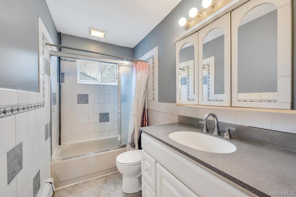 #14 photo, 175 Shelby Avenue, سوفولك Holbrook , NY 11741