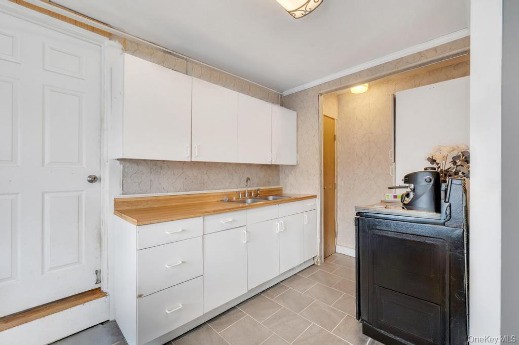 #16 photo, 175 Shelby Avenue, سوفولك Holbrook , NY 11741