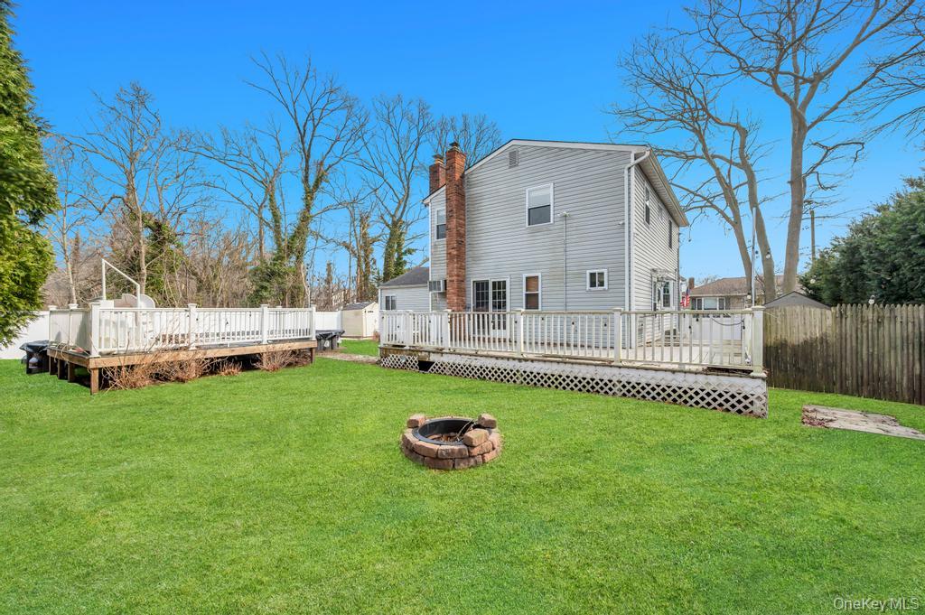 #20 photo, 175 Shelby Avenue, سوفولك Holbrook , NY 11741