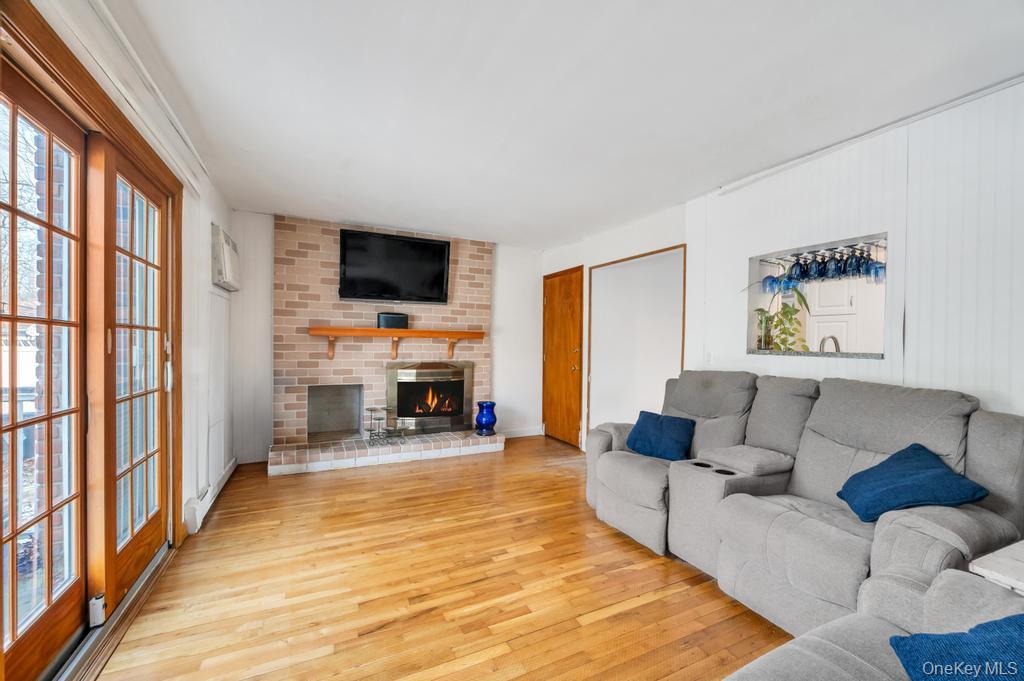 #9 photo, 175 Shelby Avenue, سوفولك Holbrook , NY 11741