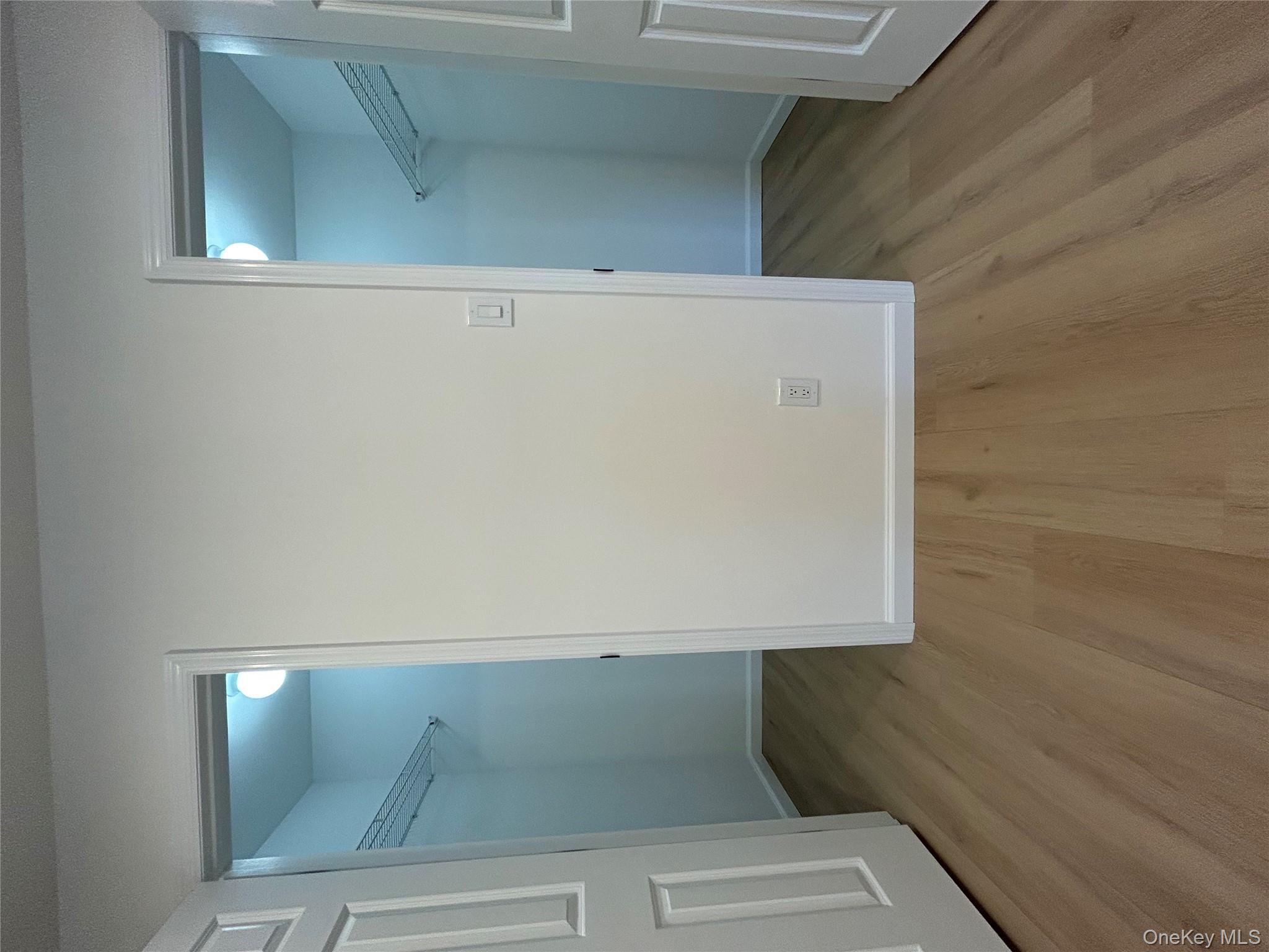 #8 photo, 341 Woodland Court, Coram , NY 11727