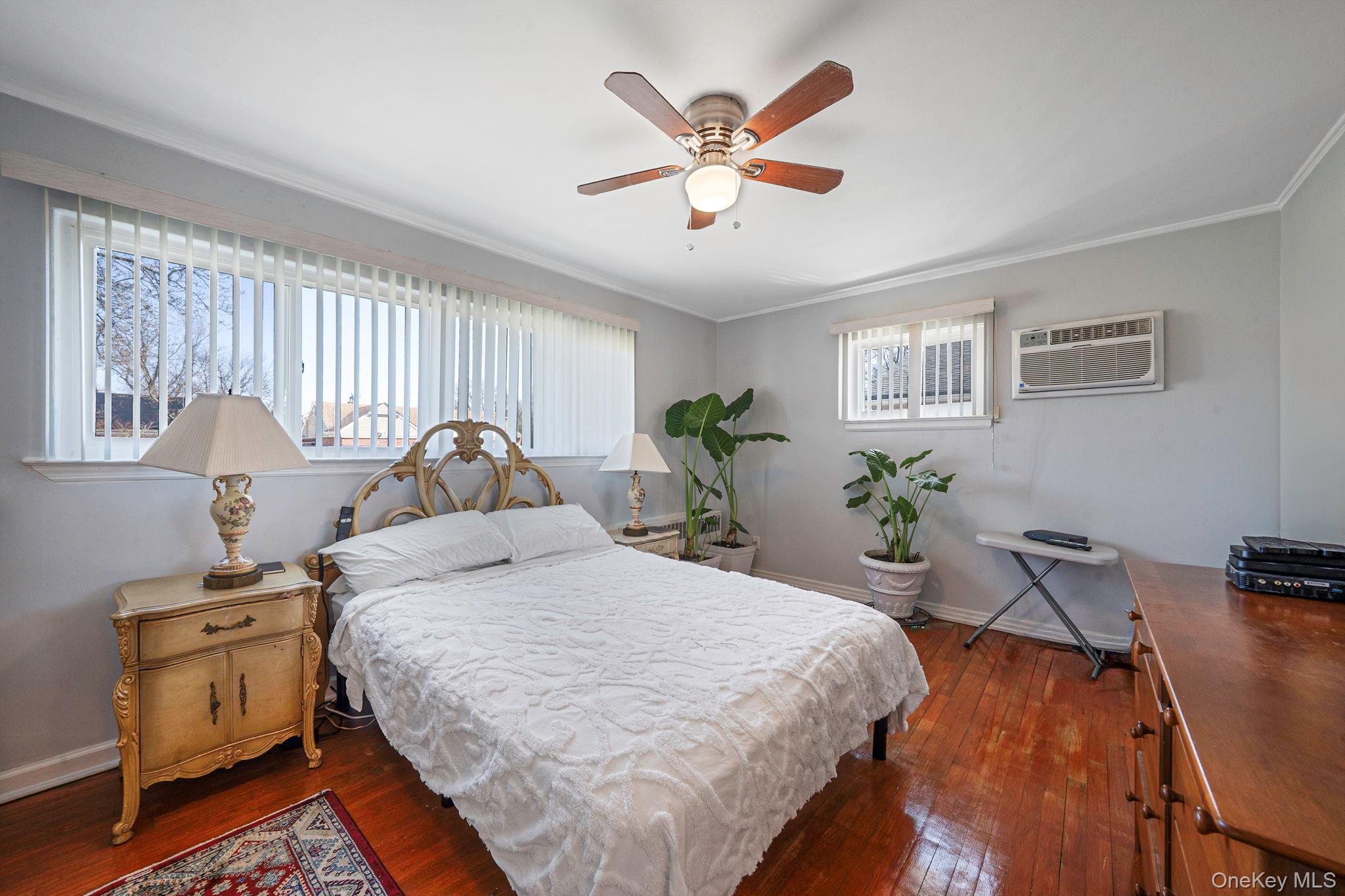 #15 photo, 600 Astor Street, ナッソー郡 Elmont , NY 11003