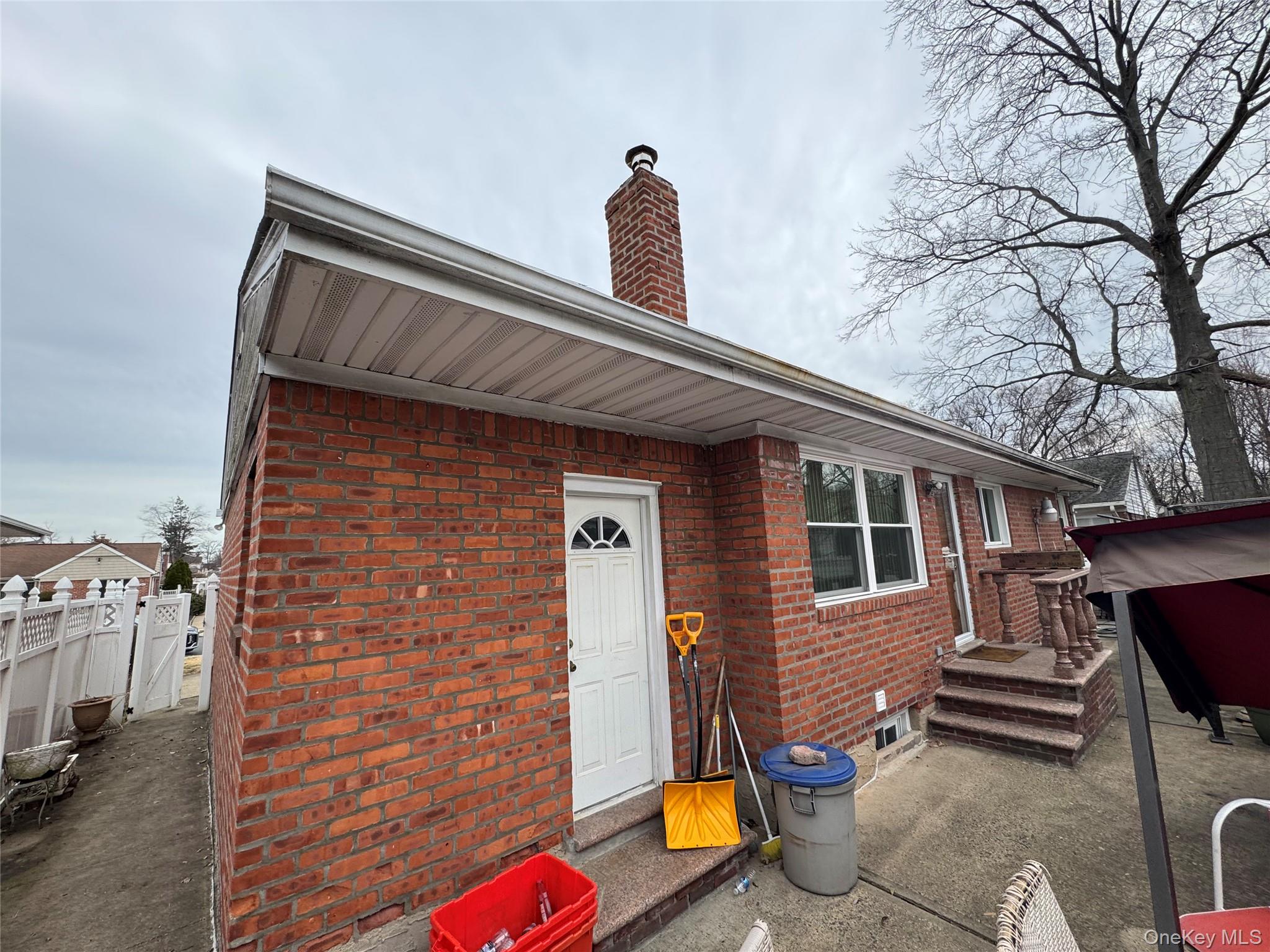 #2 photo, 600 Astor Street, Elmont , NY 11003