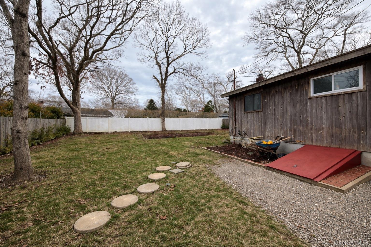 #10 photo, 3 Louise Court, Hampton Bays , NY 11946