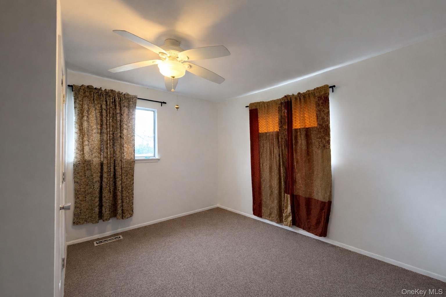 #8 photo, 3 Louise Court, Hampton Bays , NY 11946