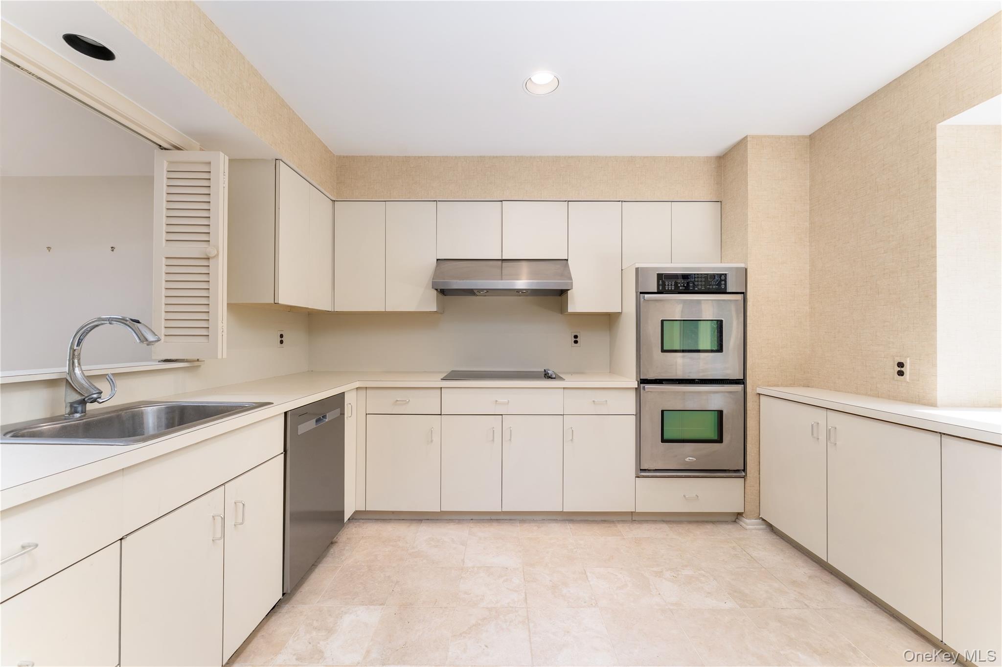 #6 photo, 10 Hunters Trail, Wading River , NY 11792