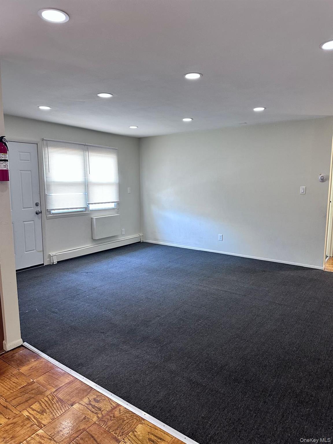 #4 photo, 1 E Hemlock Drive, Bay Shore , NY 11706