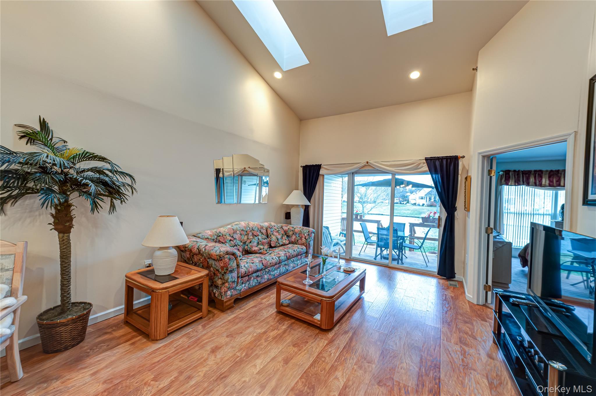 #5 photo, 2807 Eve Ann Drive, Port Jefferson Station , NY 11776