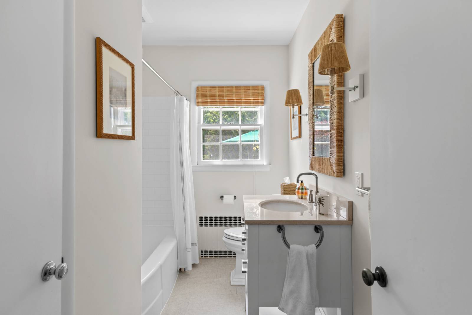 #21 photo, 32 THORNHEDGE ROAD, سوفولك BELLPORT VILLAGE , NY 11713