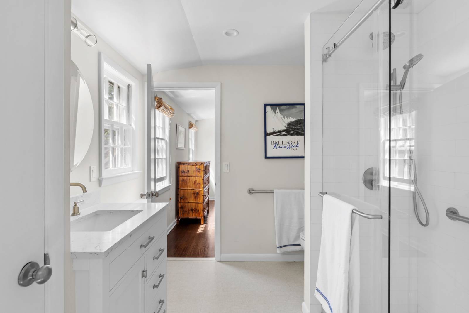 #25 photo, 32 THORNHEDGE ROAD, سوفولك BELLPORT VILLAGE , NY 11713