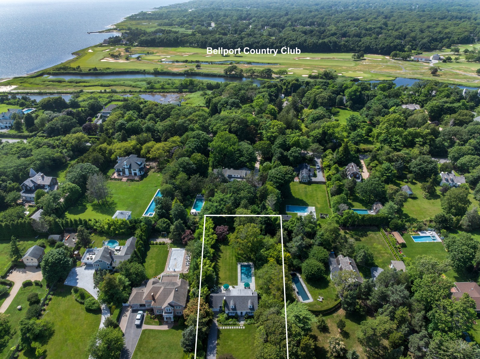 #3 photo, 32 THORNHEDGE ROAD, سوفولك BELLPORT VILLAGE , NY 11713