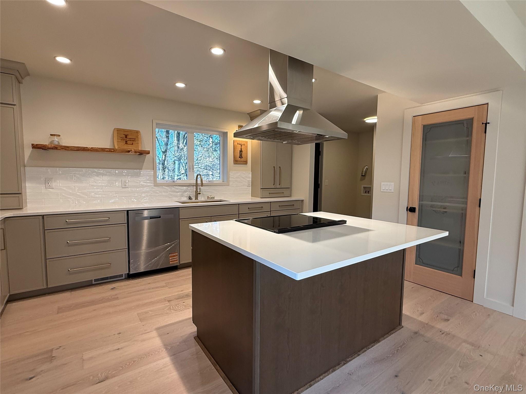 #12 photo, 39 Falconer Street, Beacon , NY 12508