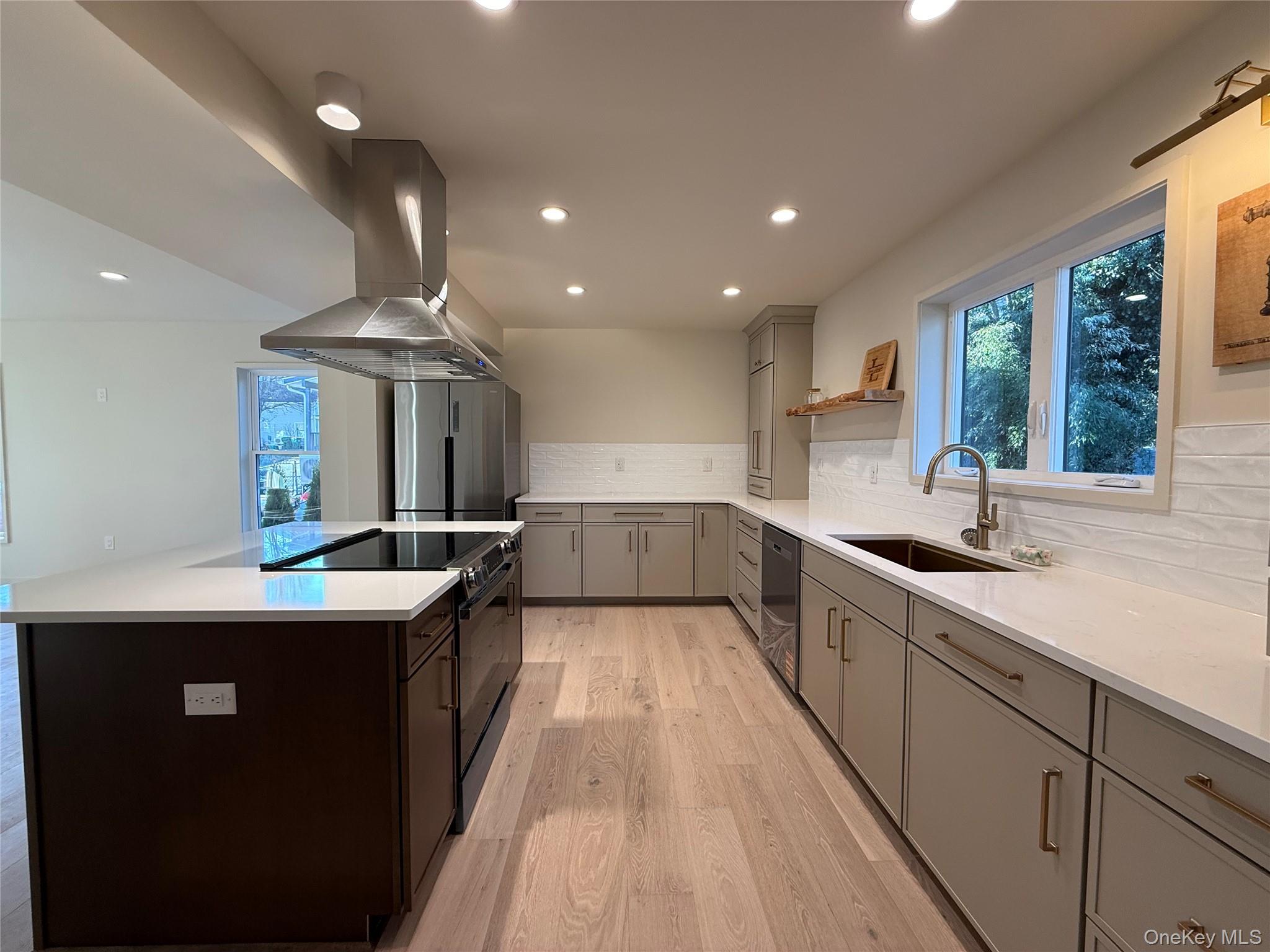 #5 photo, 39 Falconer Street, Beacon , NY 12508