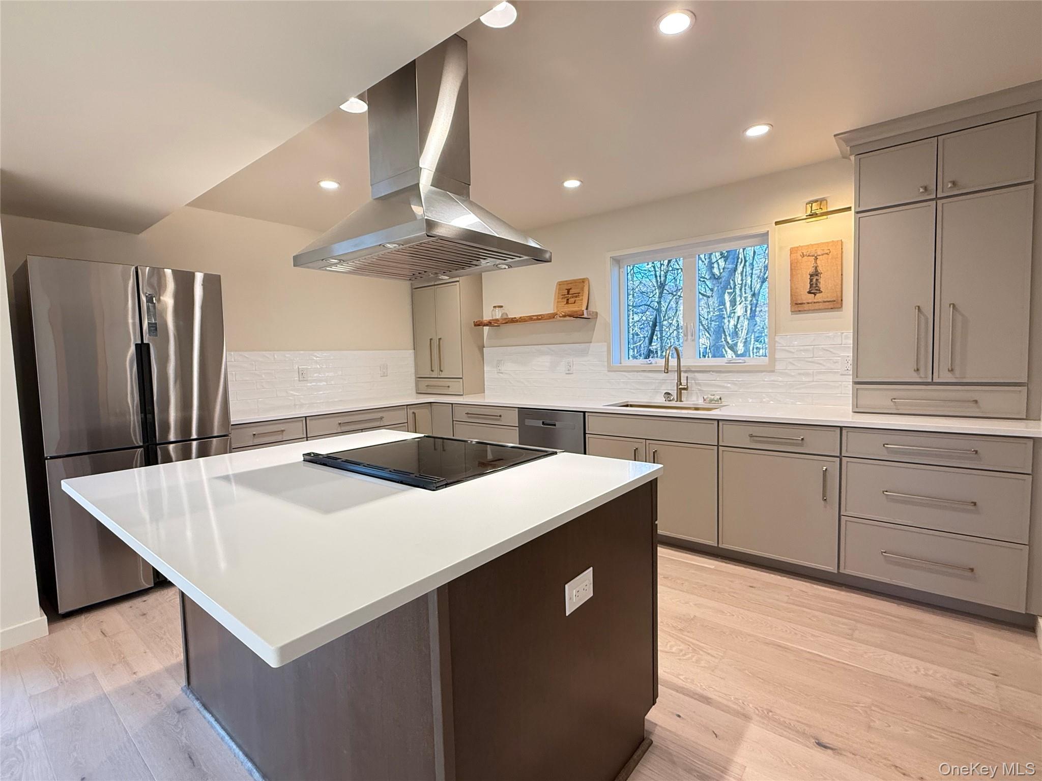 #9 photo, 39 Falconer Street, Beacon , NY 12508