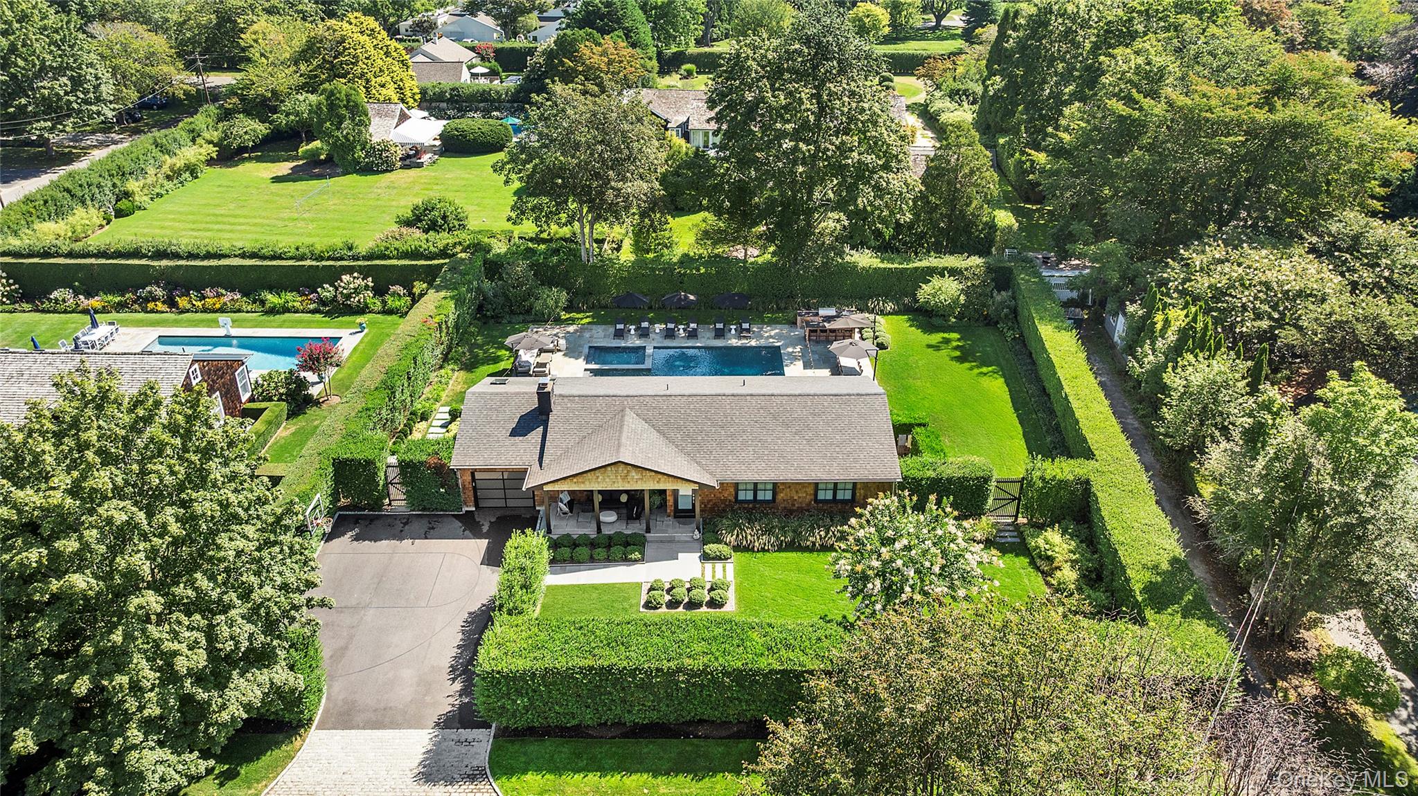 #1 photo, 30 Breese Lane, Southampton , NY 11968