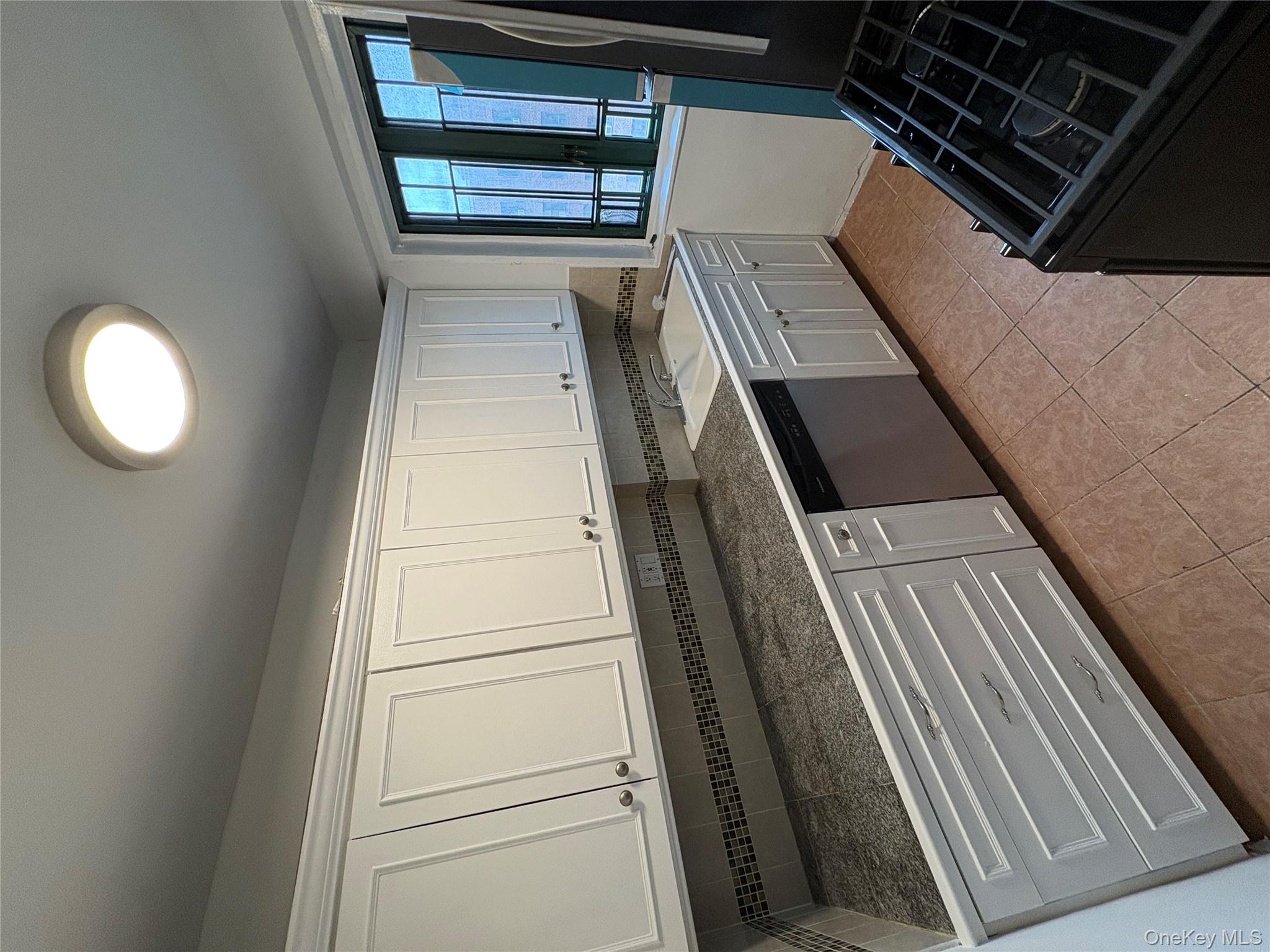 #4 photo, 1705 Purdy Street, Bronx , NY 10462