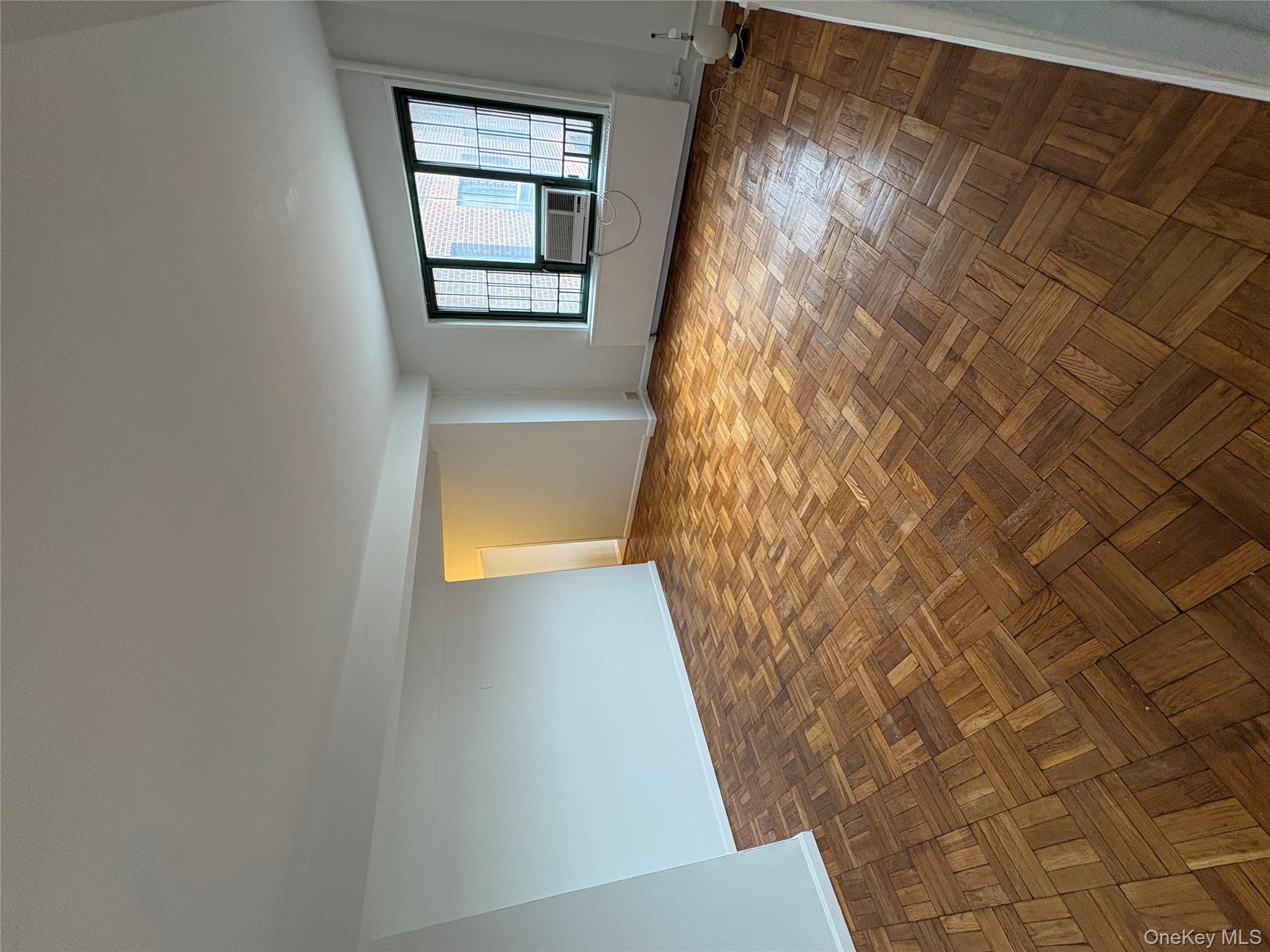 #9 photo, 1705 Purdy Street, Bronx , NY 10462