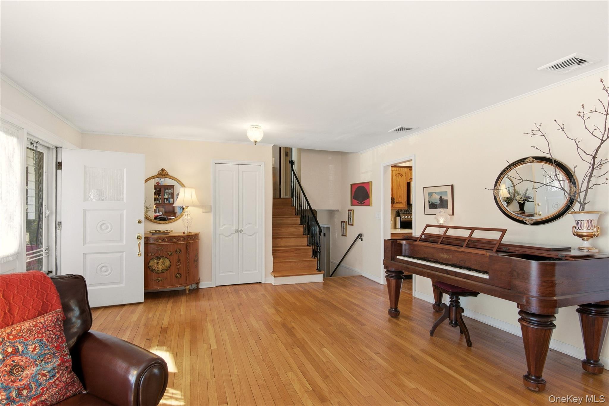 #10 photo, 83 Woodlawn Avenue, East Moriches , NY 11940