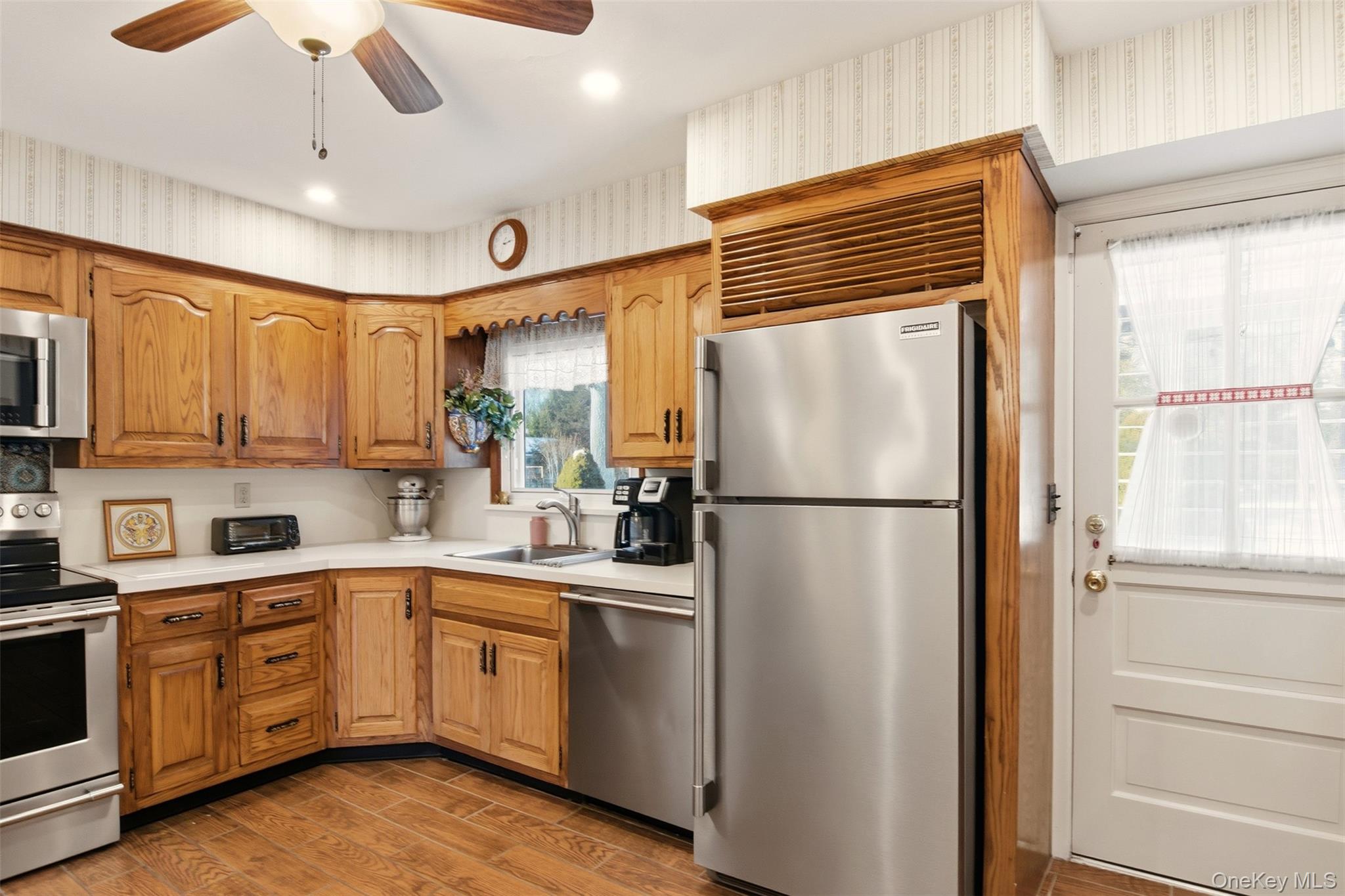 #16 photo, 83 Woodlawn Avenue, East Moriches , NY 11940