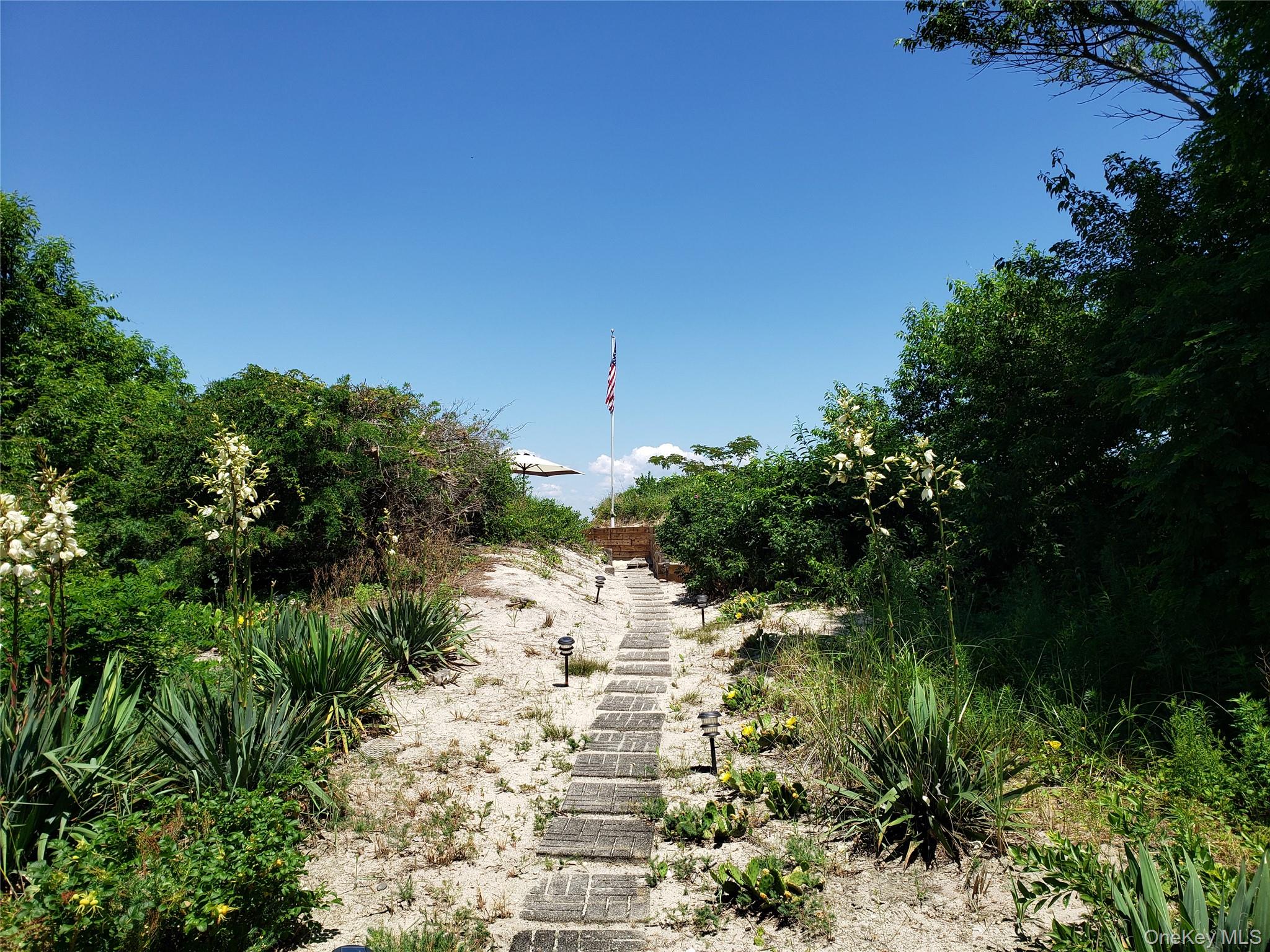 #3 photo, 252 Asharoken Avenue, Northport , NY 11768