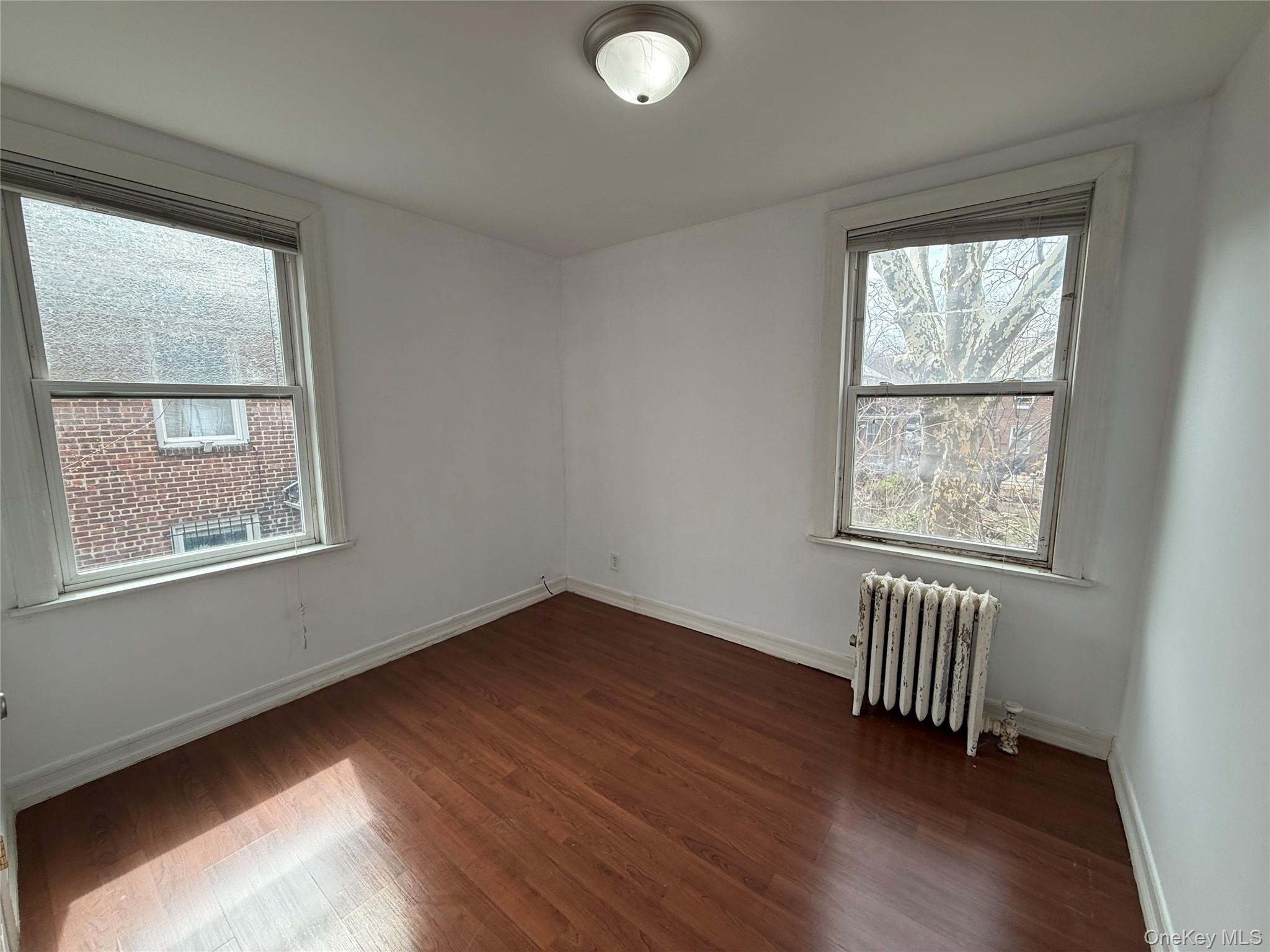 #4 photo, 4030 44th Street, Sunnyside , NY 11104