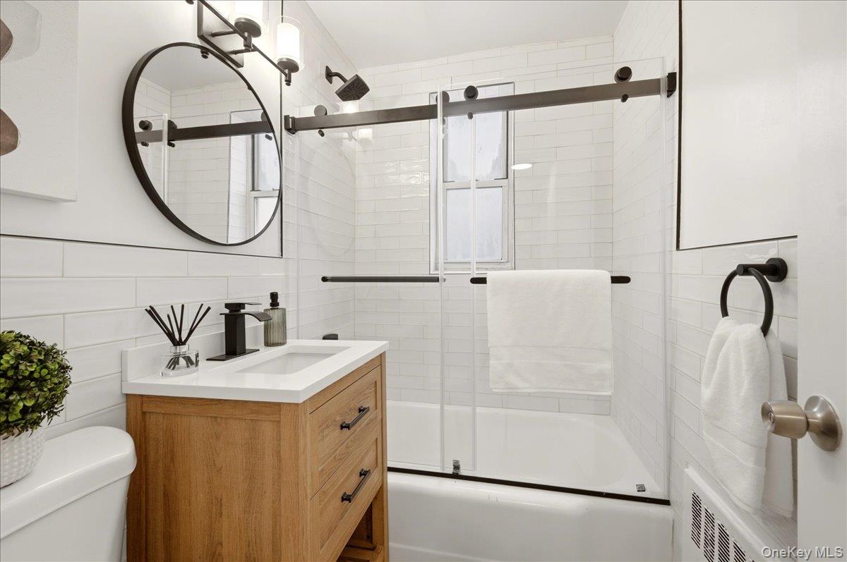 #13 photo, 610 Waring Avenue, Bronx , NY 10467