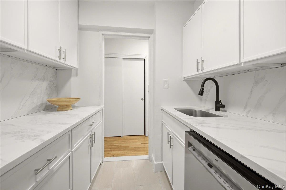 #14 photo, 610 Waring Avenue, Bronx , NY 10467