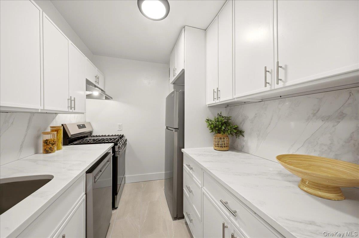 #16 photo, 610 Waring Avenue, Bronx , NY 10467