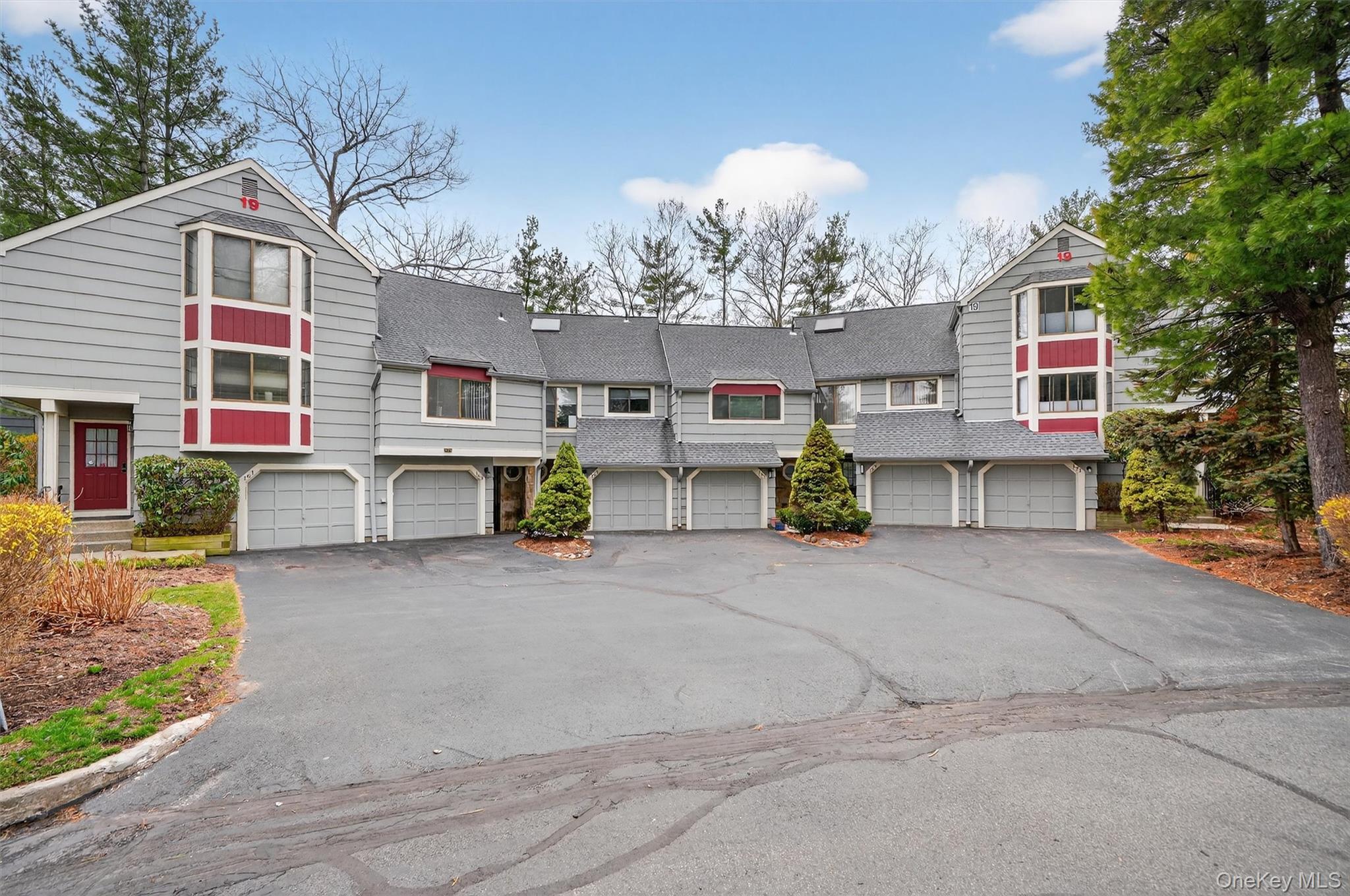 #1 photo, 169 Treetop Circle, Nanuet , NY 10954