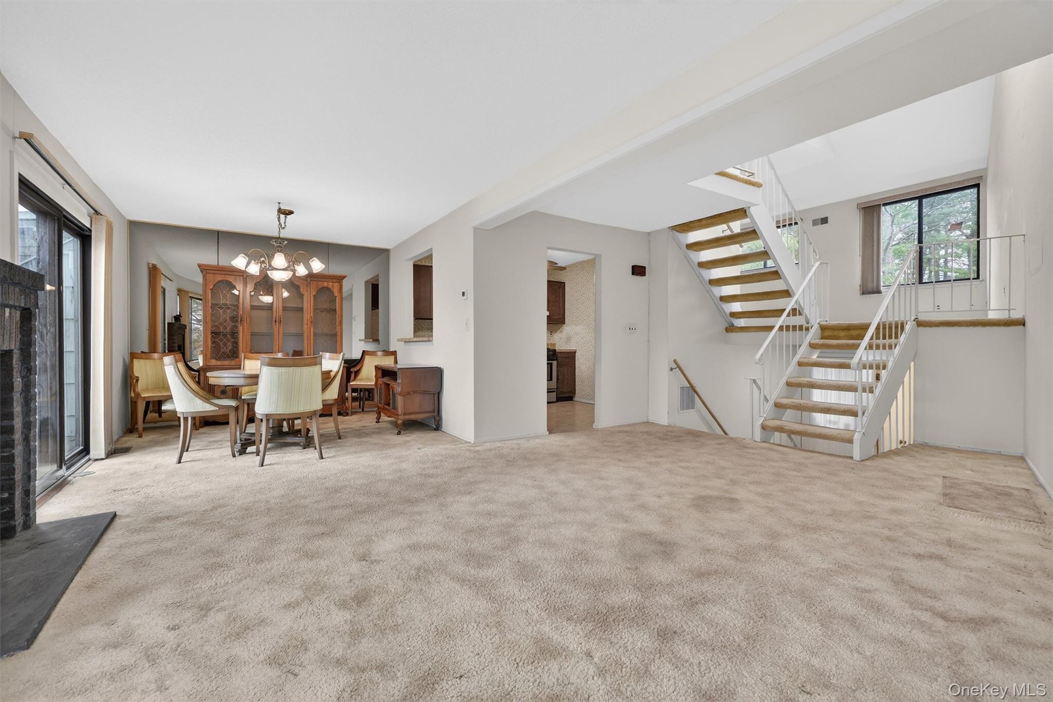 #7 photo, 169 Treetop Circle, Nanuet , NY 10954