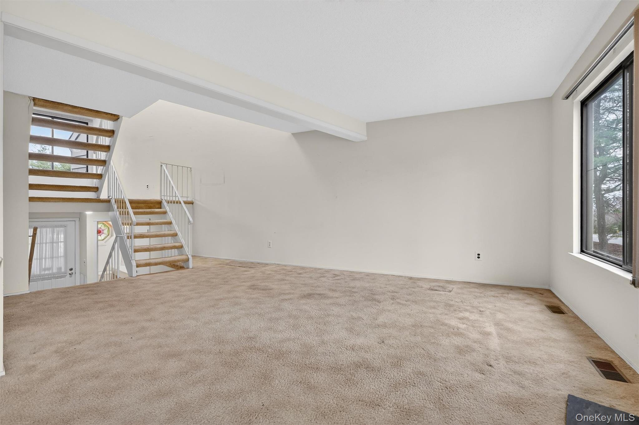 #9 photo, 169 Treetop Circle, Nanuet , NY 10954