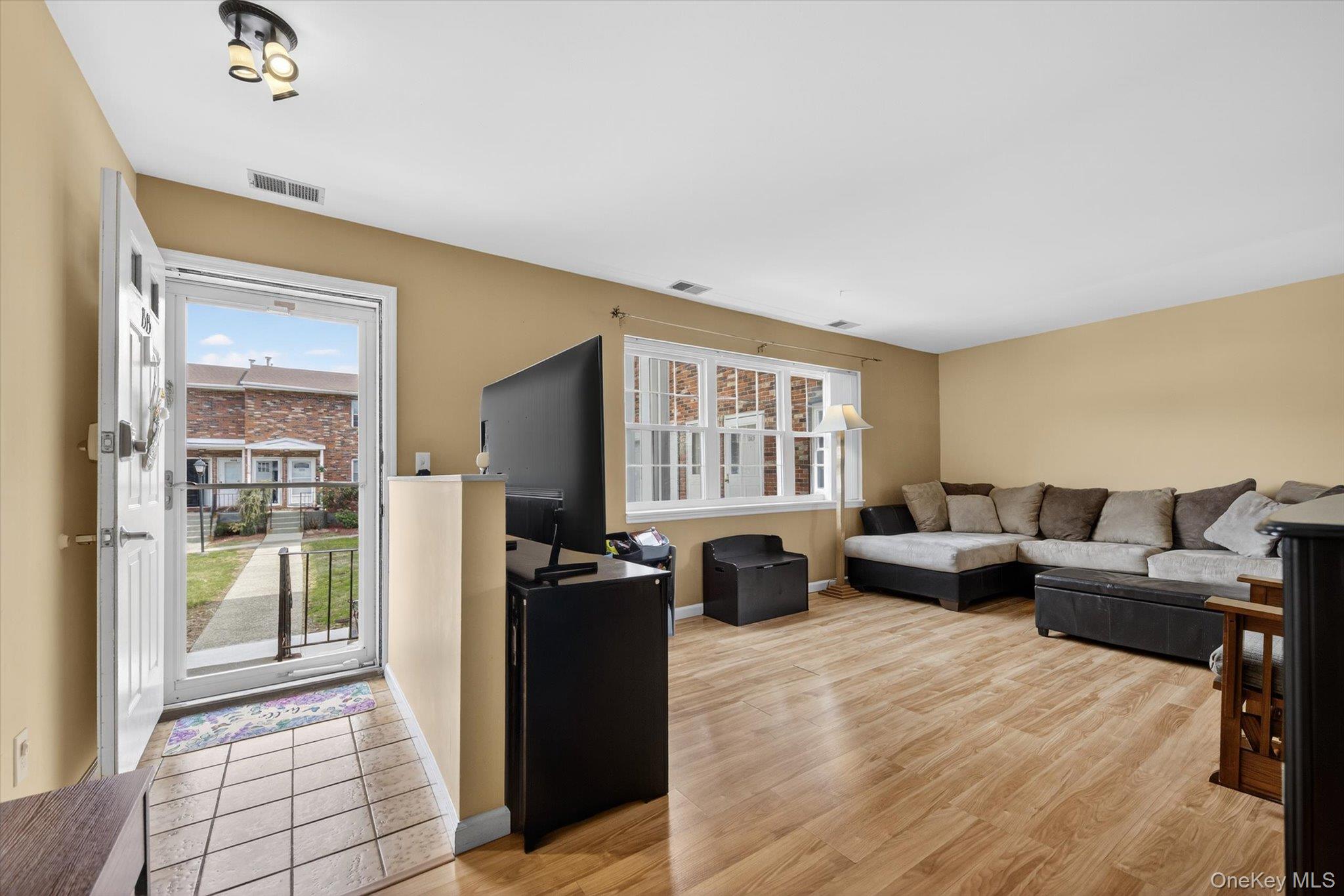 #2 photo, 276 Temple Hill Road, New Windsor , NY 12553