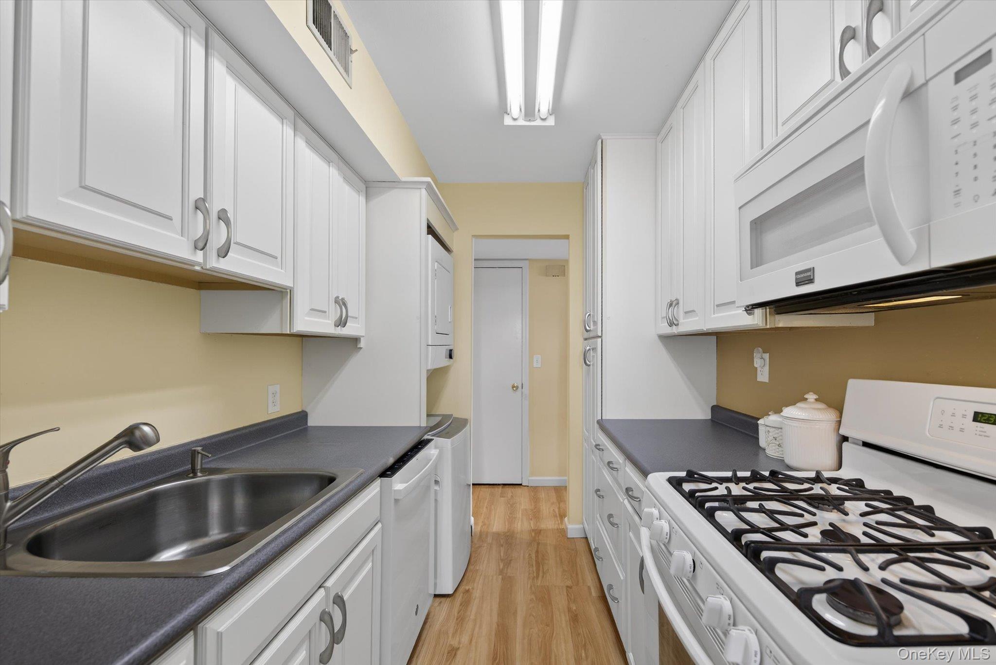 #9 photo, 276 Temple Hill Road, New Windsor , NY 12553