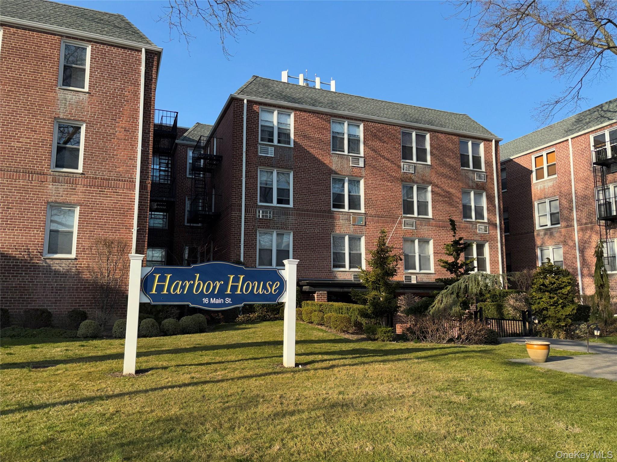 #1 photo, 16 Main Street, East Rockaway , NY 11518