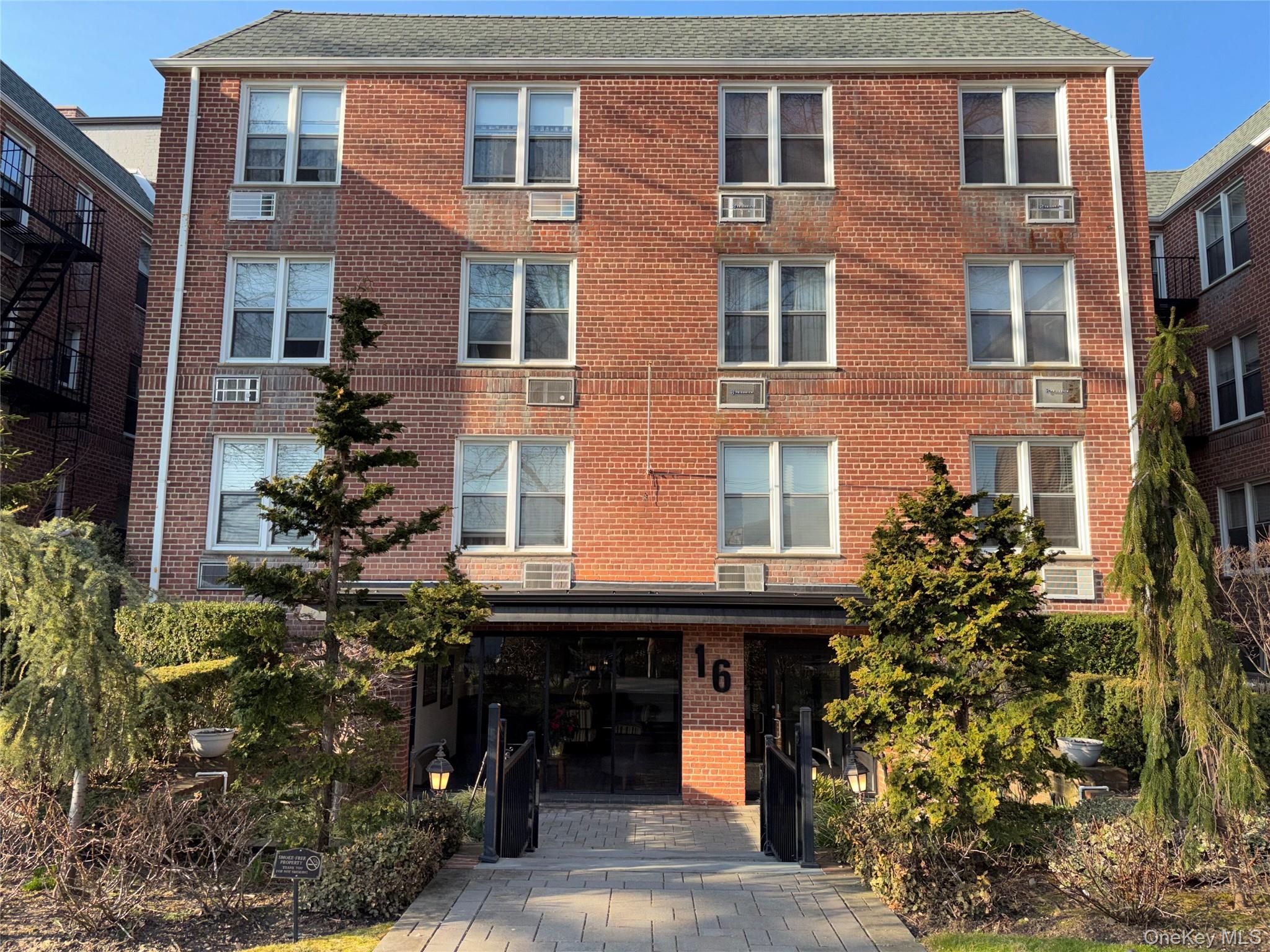 #2 photo, 16 Main Street, East Rockaway , NY 11518