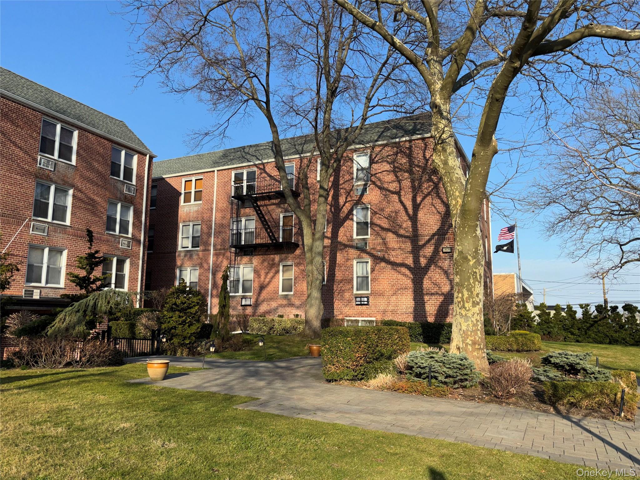 #3 photo, 16 Main Street, East Rockaway , NY 11518