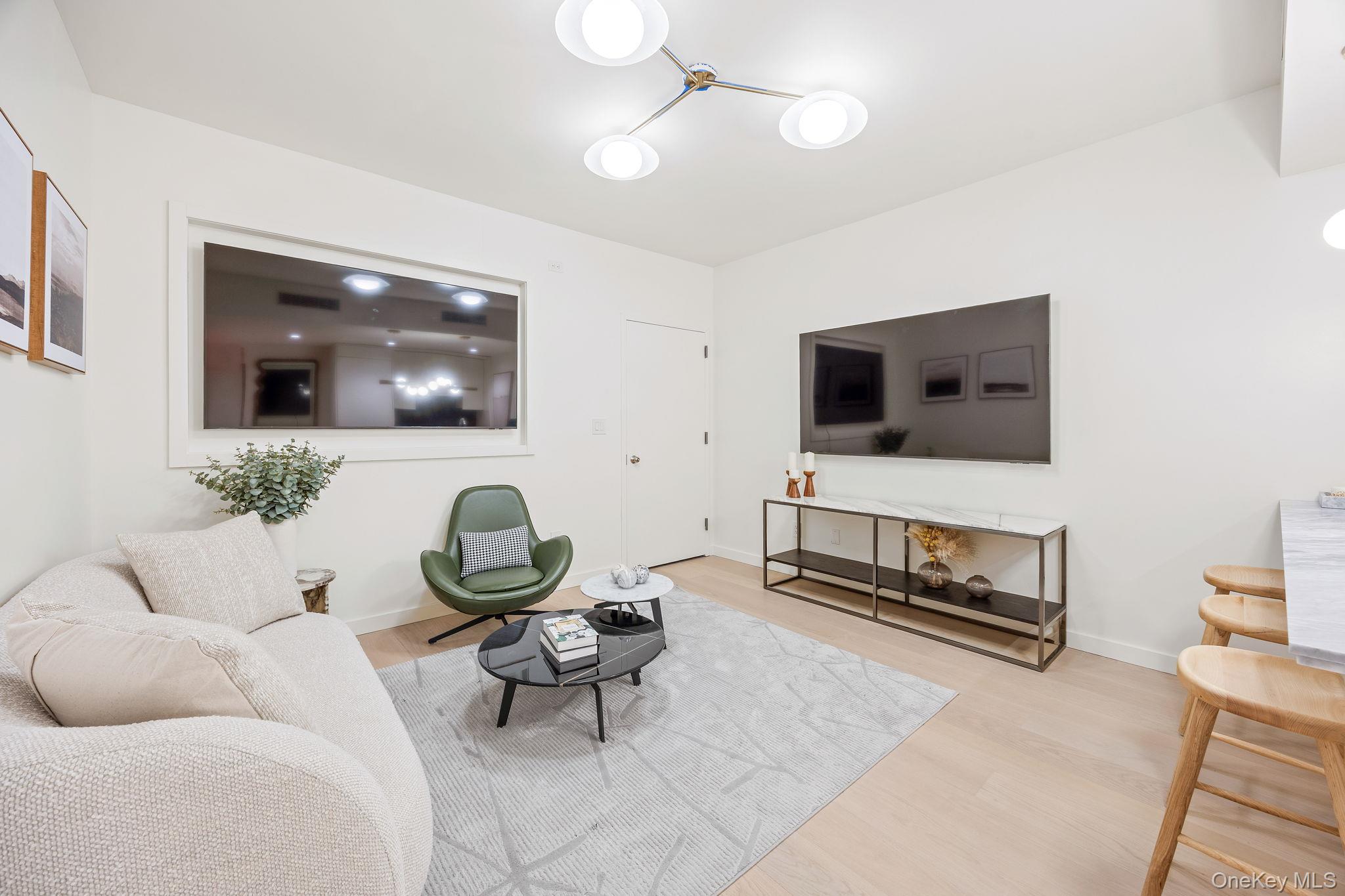 #6 photo, 5801 Queens Boulevard, Woodside , NY 11377