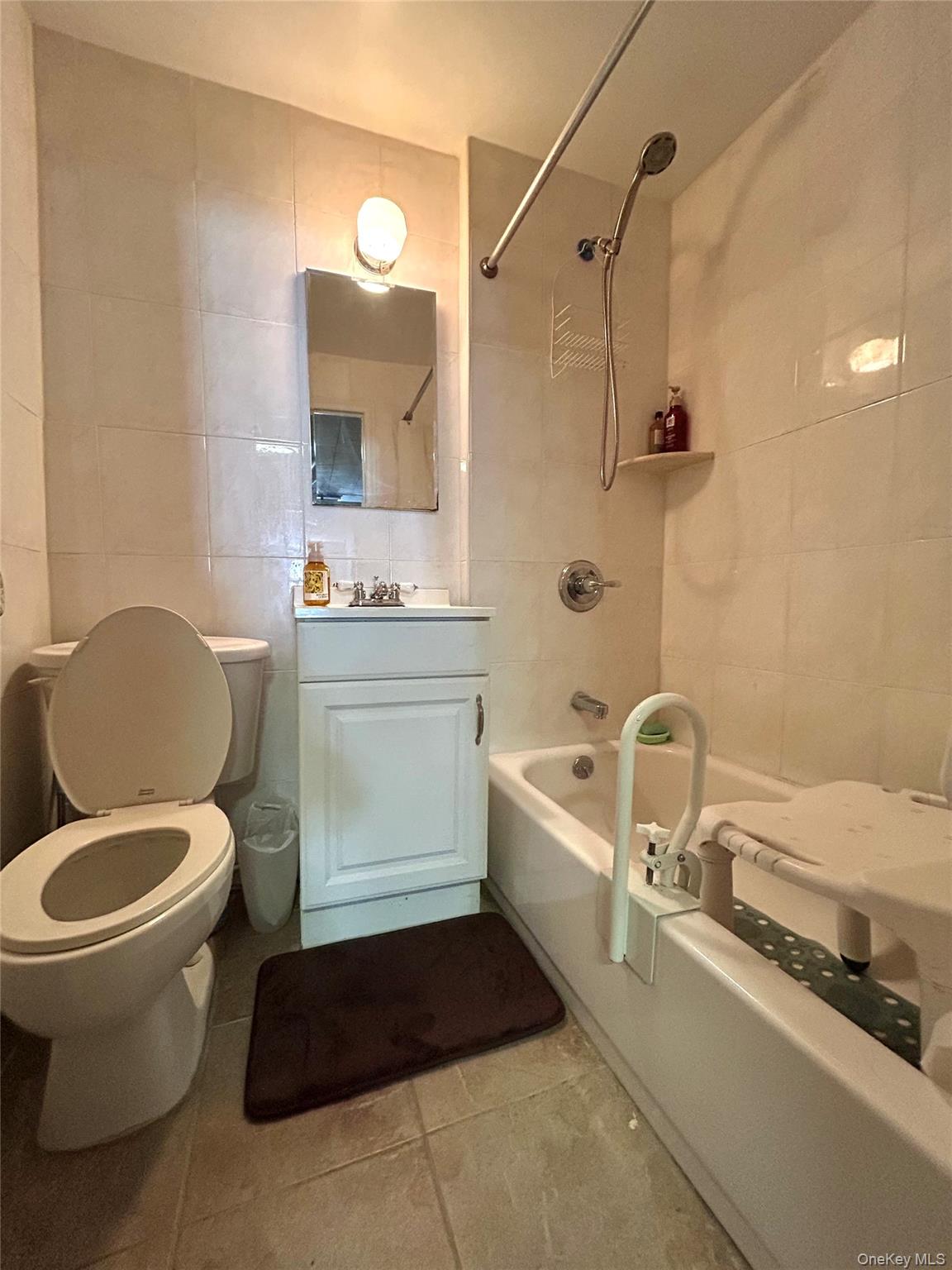 #14 photo, 84-52 57th Avenue, Elmhurst , NY 11373