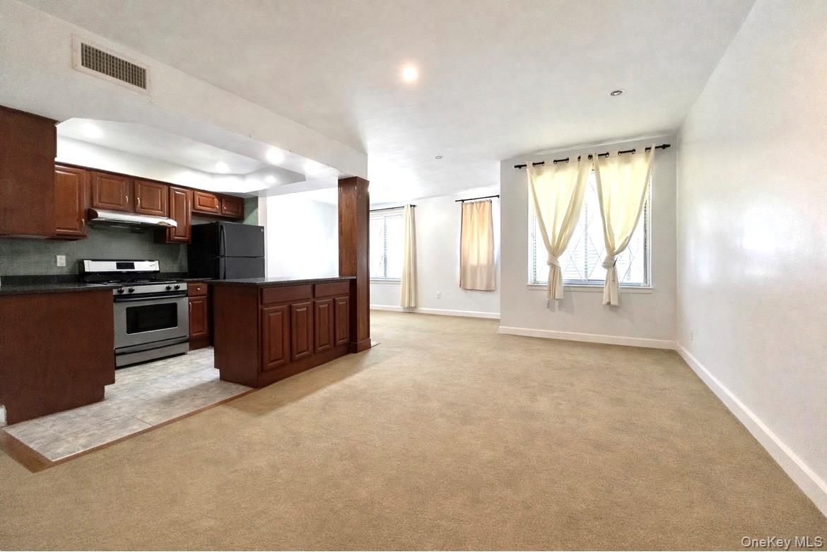 #6 photo, 84-52 57th Avenue, Elmhurst , NY 11373